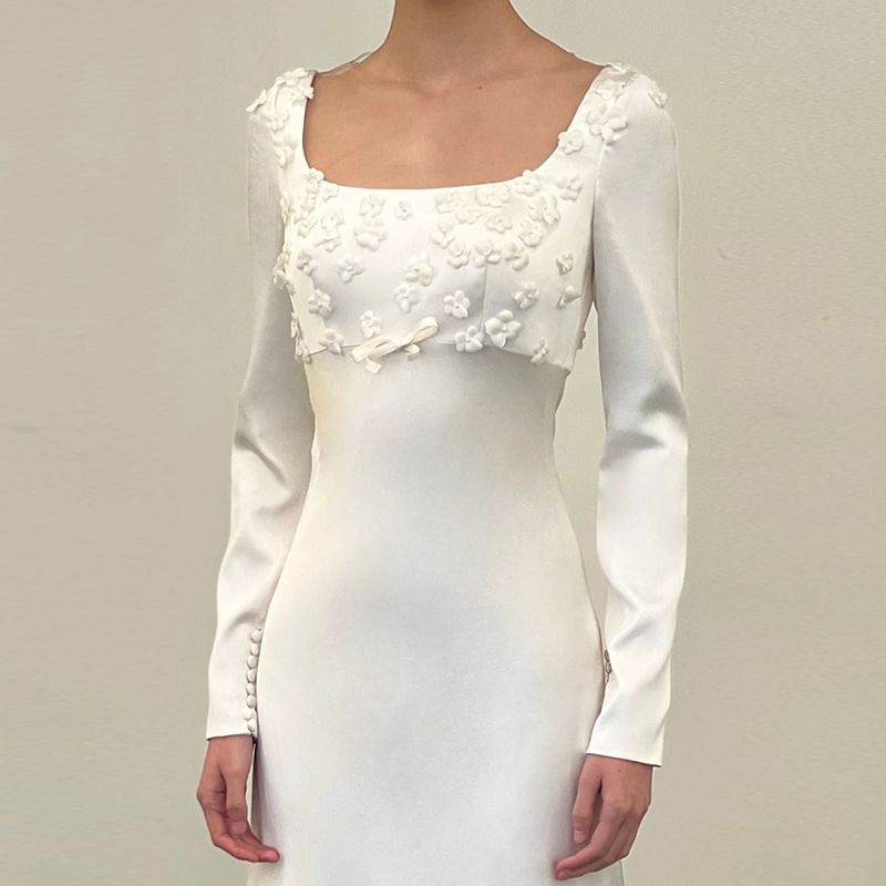 Long-Sleeve Gown Wedding Flower Sheath