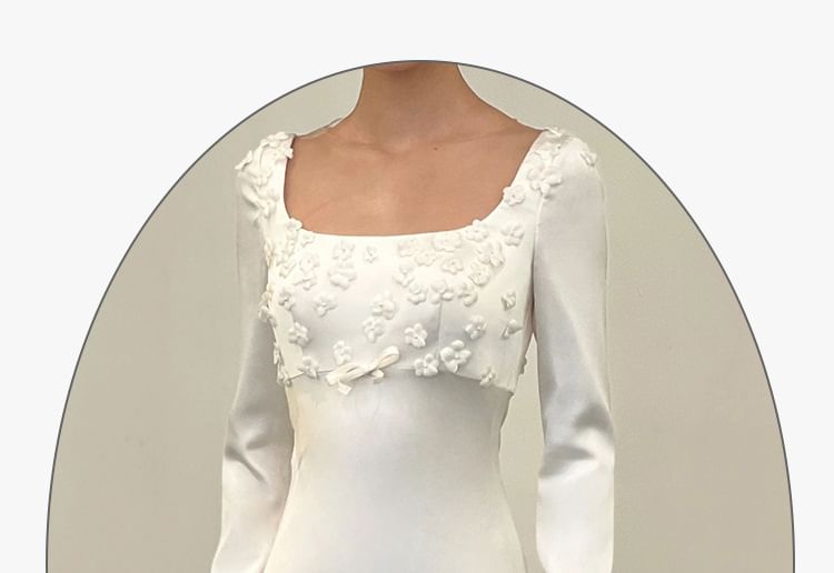 Long-Sleeve Gown Wedding Flower Sheath