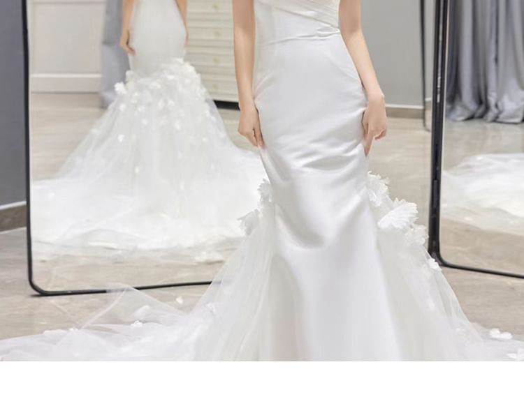 Plain Gown Wedding Strapless