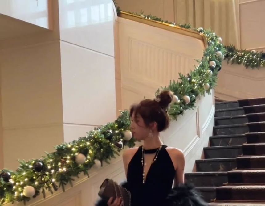 Slit Plain Sleeveless Evening Gown