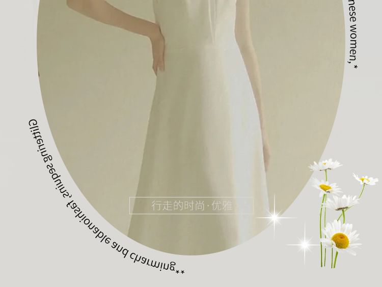 A-Line Halter Plain Neck Gown Wedding