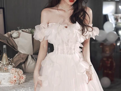 Short-Sleeve Off Shoulder Plain Petal Mesh A-Line Wedding Gown