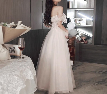 Short-Sleeve Off Shoulder Plain Petal Mesh A-Line Wedding Gown