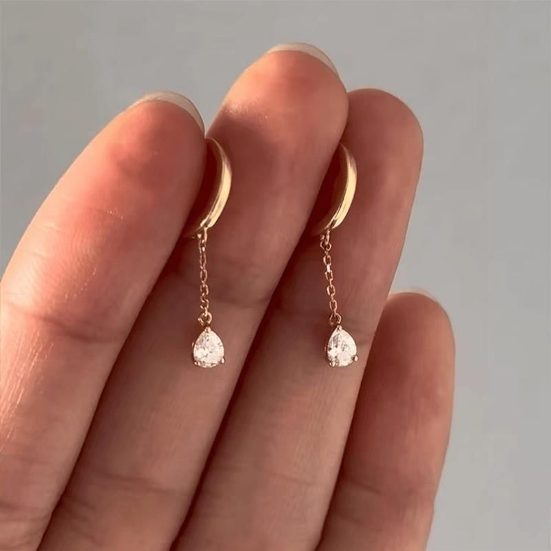 Rhinestone Alloy Dangle Earring