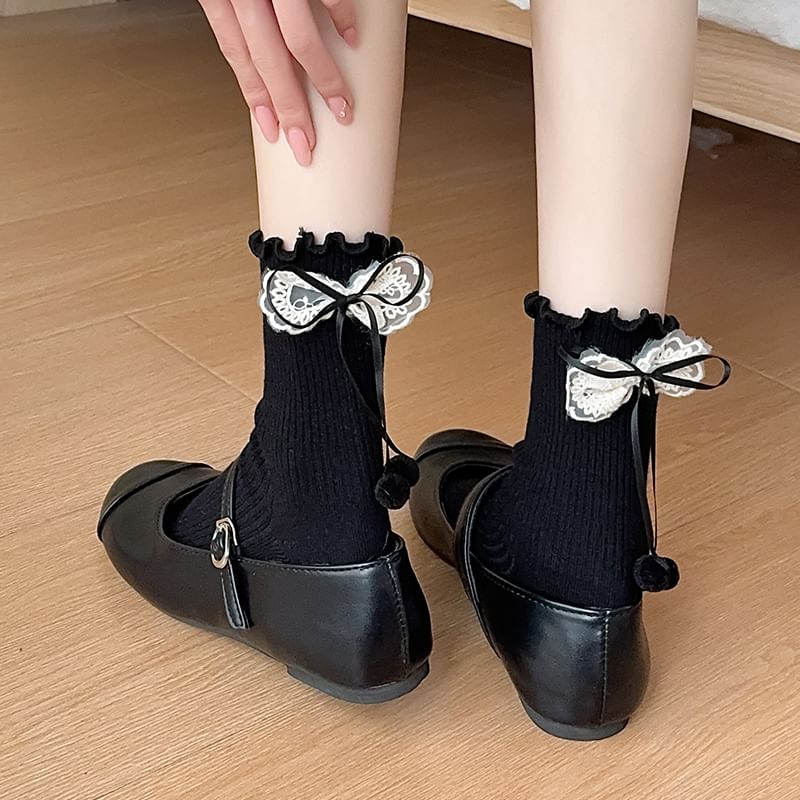 Ruffle Trim Bow Socks