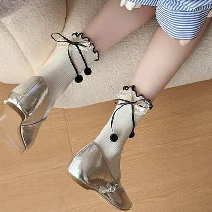 Ruffle Trim Bow Socks