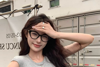 Short-Sleeve Round Neck Plain Backless Tee