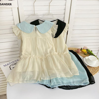 Set: Fließendes, kurzärmliges Oberteil mit Kragen in zwei Farben + Shorts mit mittelhohem Bund