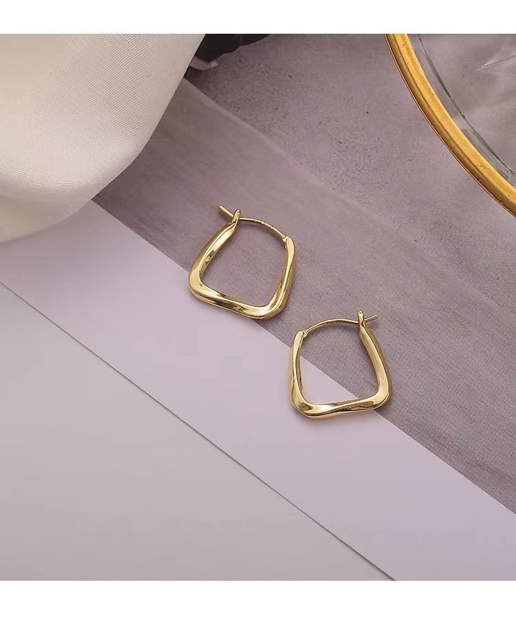 Metal Hoop Earring