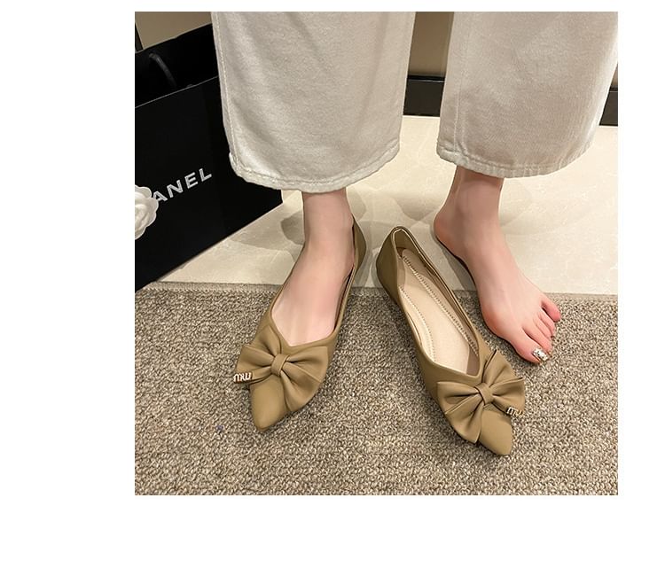 Bow Pointy Flats