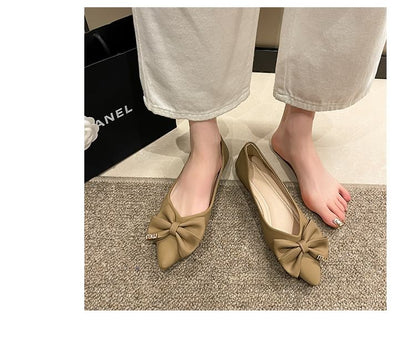 Bow Pointy Flats
