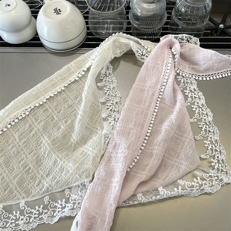 Lace Trim Headkerchief