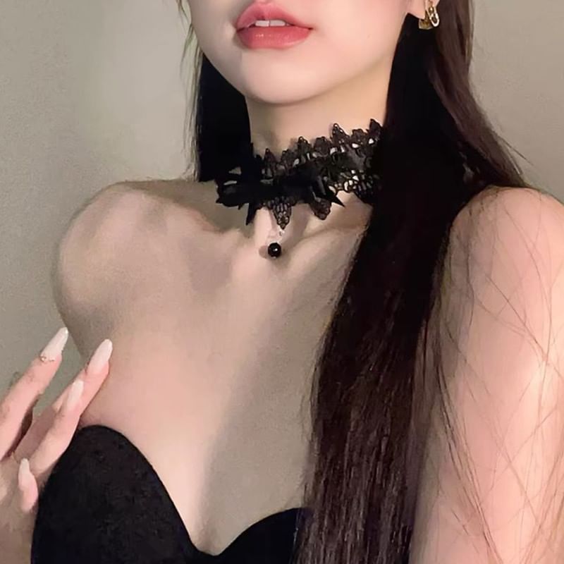 Bead Pendant Bow Lace Choker