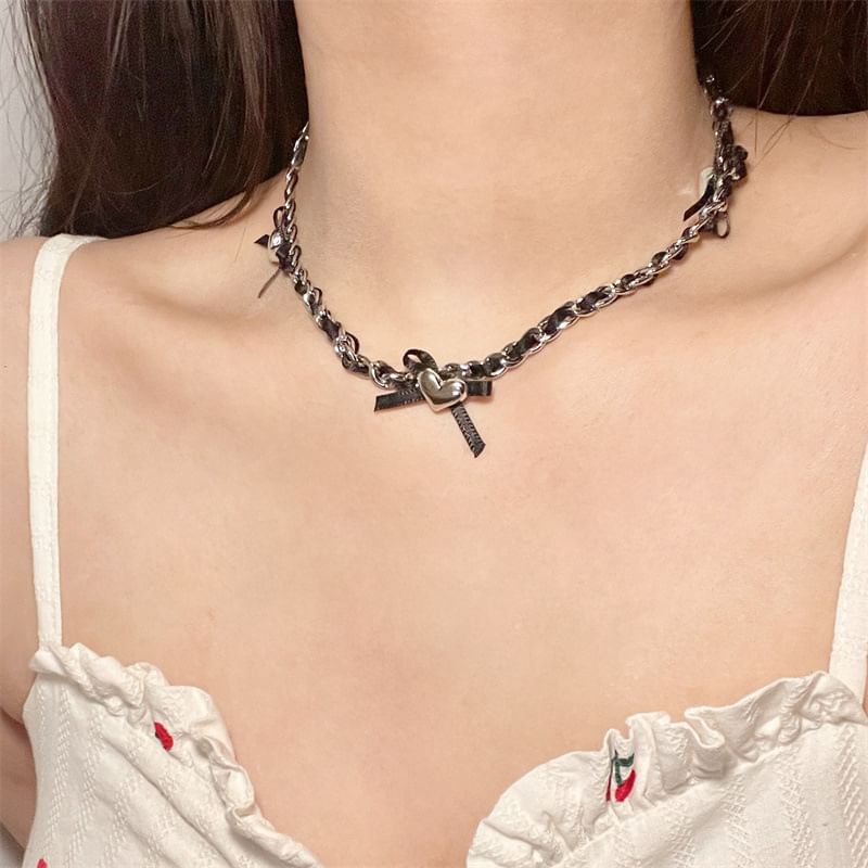 Heart Bow Necklace