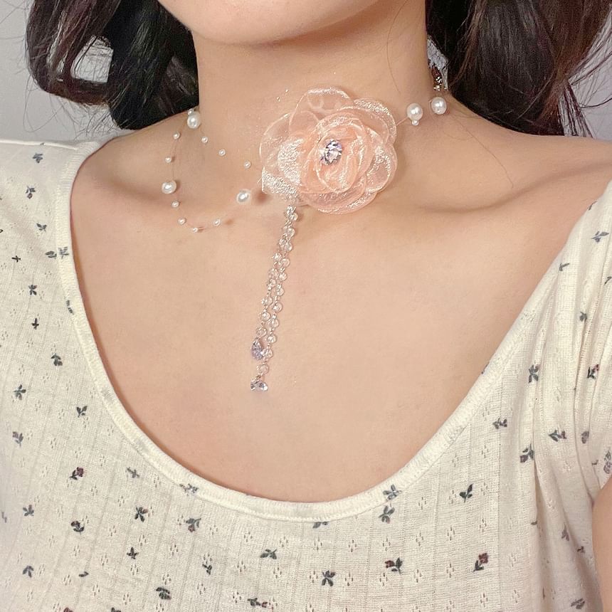 Floral Faux Pearl Fringed Necklace