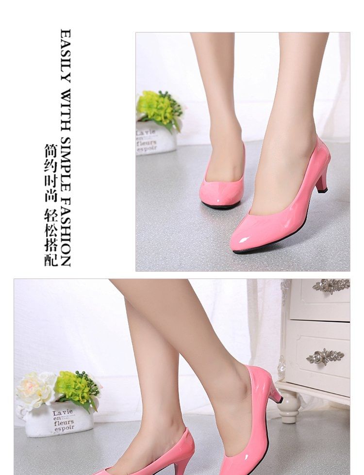 Round Toe Kitten Heel Pumps