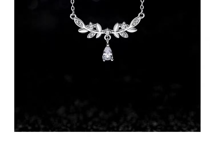 925 Sterling Silver Rhinestone Wheat Necklace