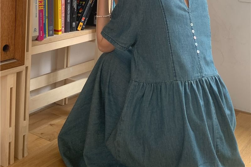 Short-Sleeve Round Neck Washed Denim Midi A-Line Dress