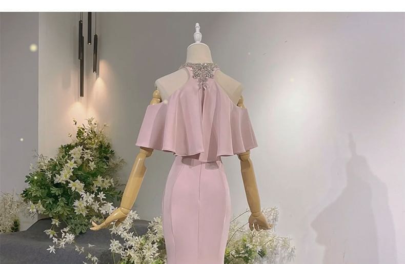 Short-Sleeve Mermaid Evening Shoulder Halter Neck Accent Rhinestone Cold Plain Gown