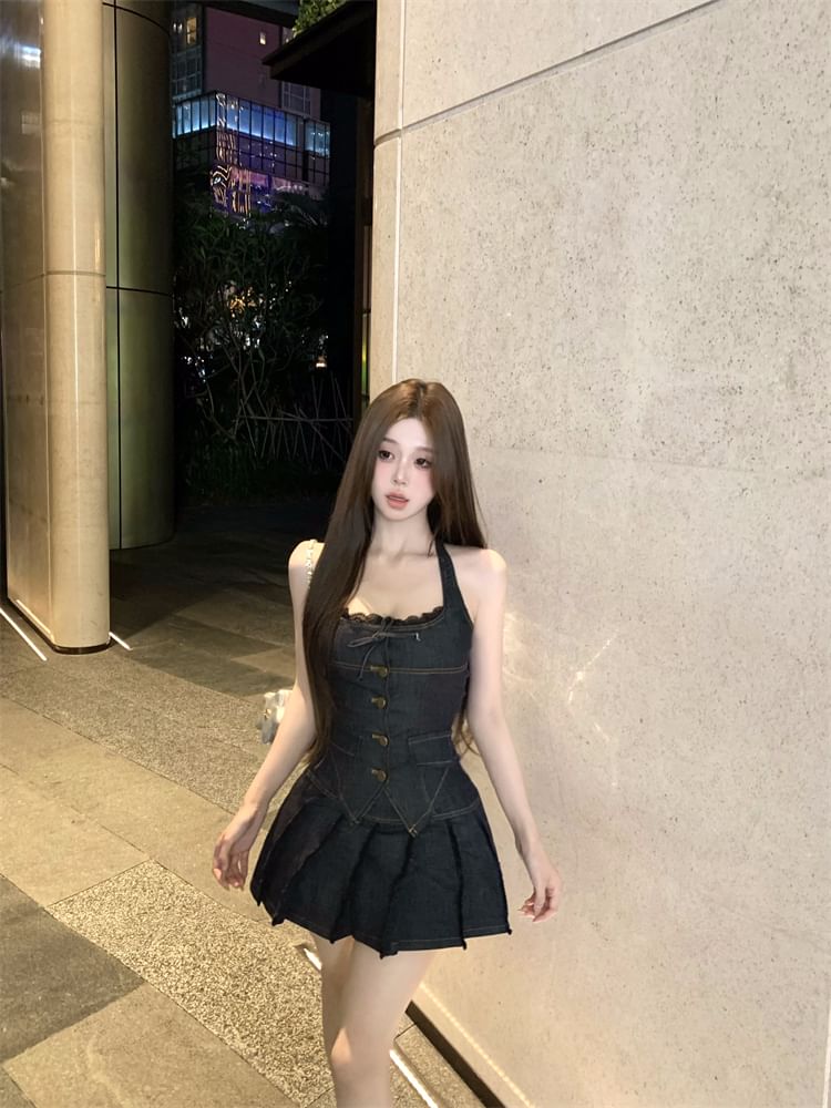 Lace Trim Button-Up Denim Halter Top / Mid Low Rise Pleated Mini A-Line Skirt