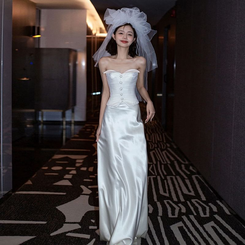 Glossy Strapless A-Line Wedding Gown