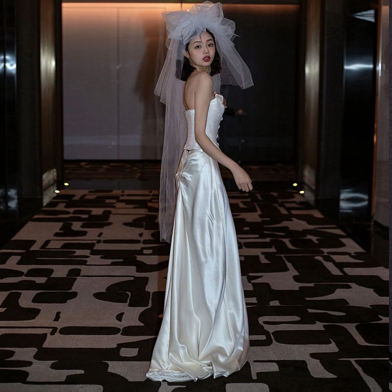 Glossy Strapless A-Line Wedding Gown