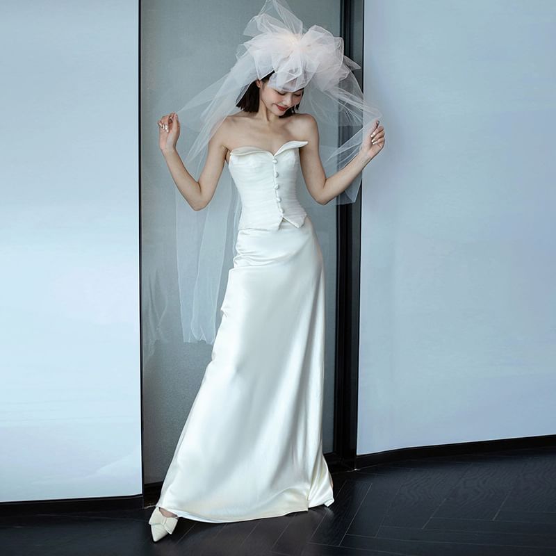 Glossy Strapless A-Line Wedding Gown