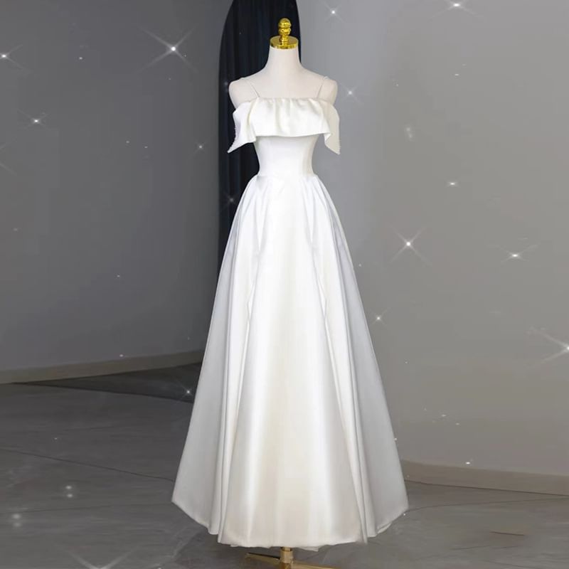 Strap Wedding Ruffle A-Line Spaghetti Plain Gown