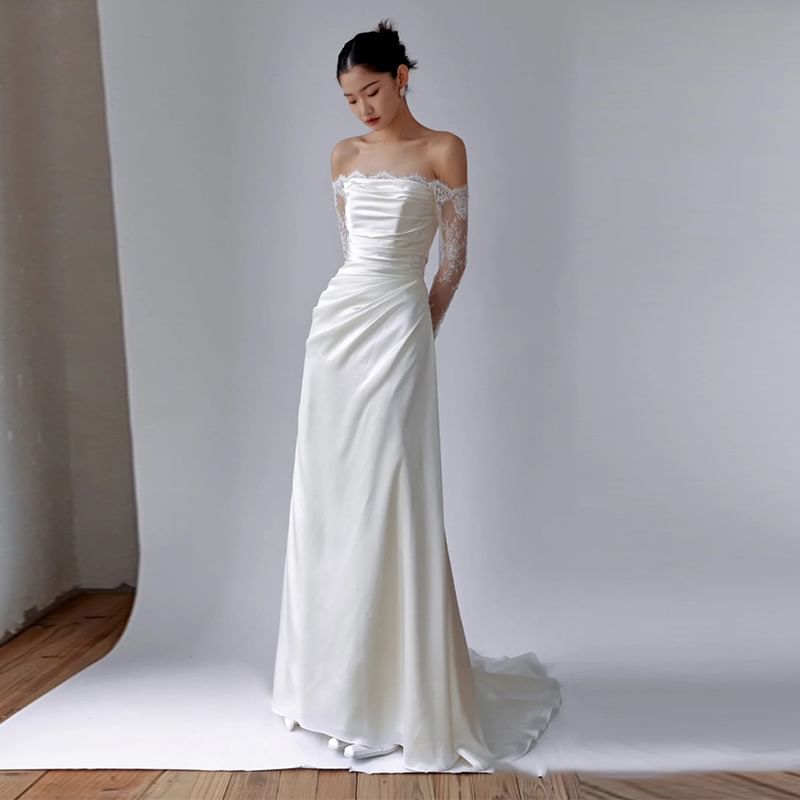 Gown Trained Wedding A-Line Strapless