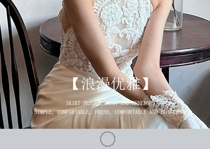 Lace Wedding Gown A-Line Trained Sleeveless