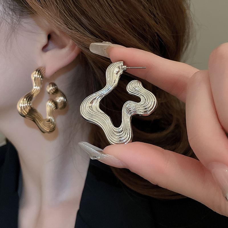 Wavy Copper Hoop Earring