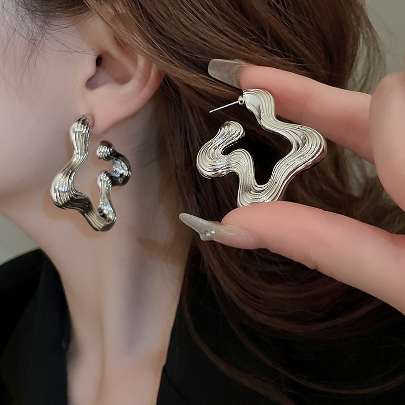 Wavy Copper Hoop Earring