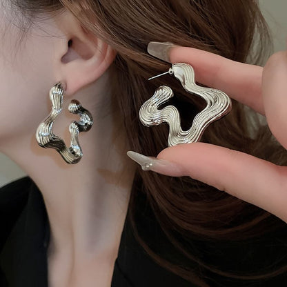 Wavy Copper Hoop Earring