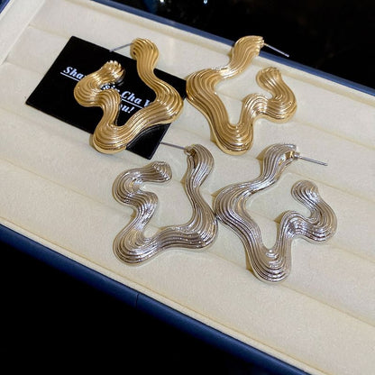 Wavy Copper Hoop Earring