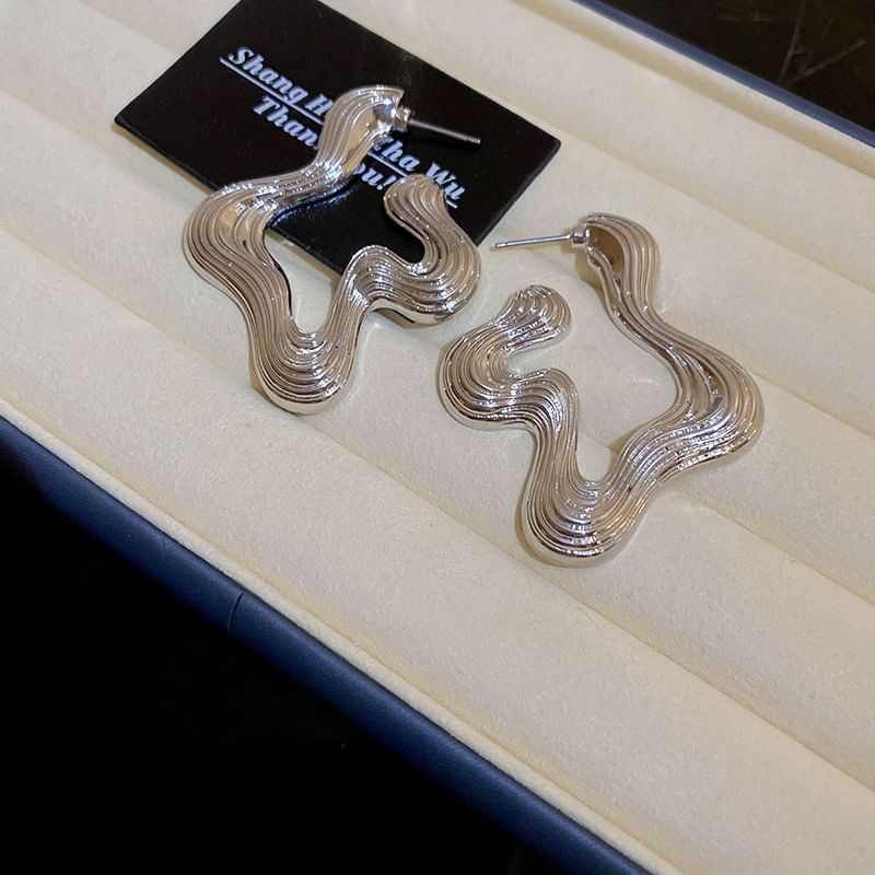 Wavy Copper Hoop Earring