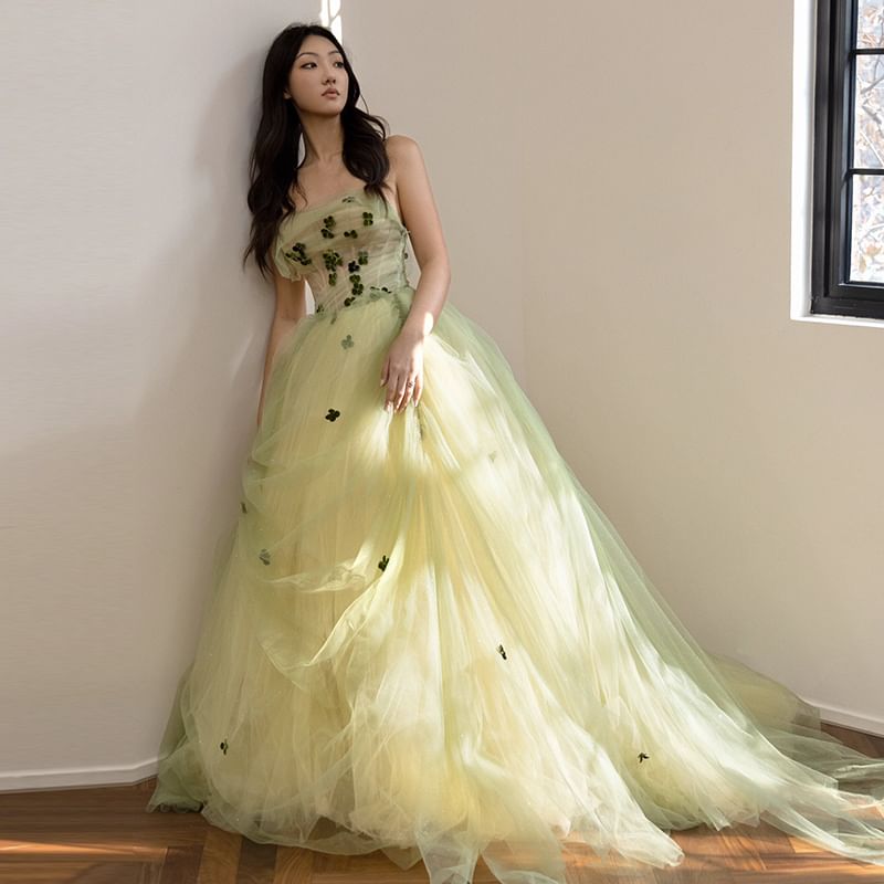 Detail Flower Strapless Gown Ball A-Line