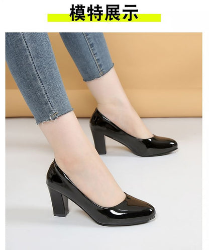 Pumps Patent Block Heel