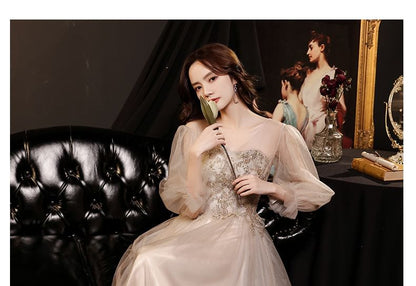 Long-Sleeve / Dress Mesh V-Neck Evening A-Line Gown