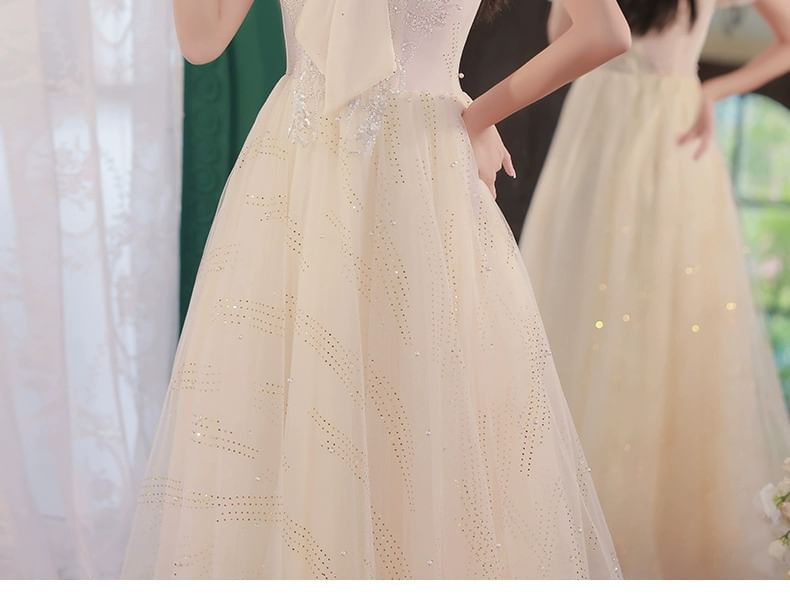 A-Line Evening Mesh Gown Ribbon Short-Sleeve Neck