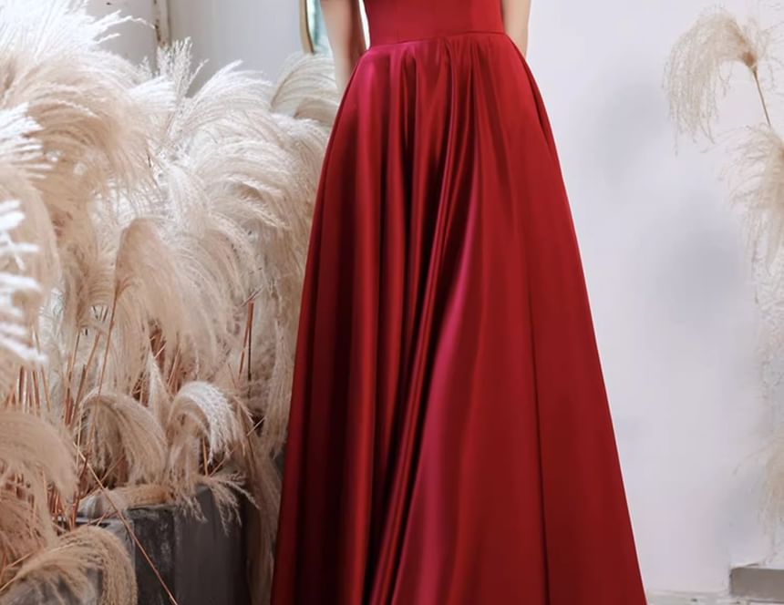 A-Line Evening V-Neck Short-Sleeve Beaded / Gown Ribbon Dress