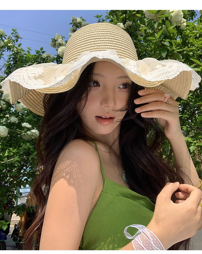 Lace Panel Straw Sun Hat