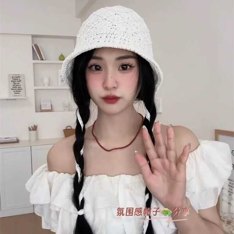 Plain Knit Bucket Hat