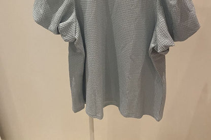 Haut gaufré uni à manches courtes et col rond