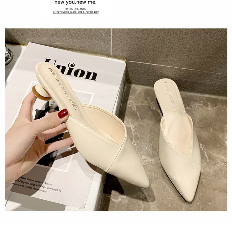 Pointed Toe Kitten Heel Mules