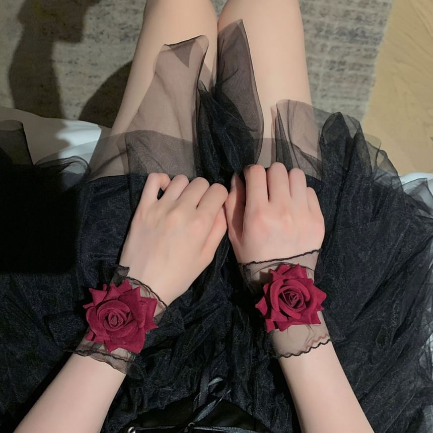 Set of 2: Floral Mesh Wristband