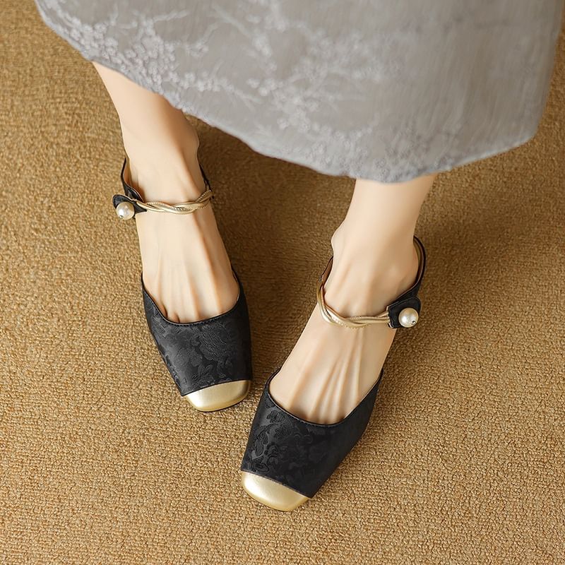Cap Toe Chunky Heel Mules