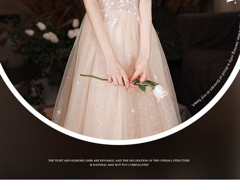 (Various Gown A-Line Glitter Short-Sleeve Designs) Evening Collared