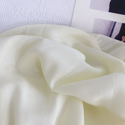 A-Linien-Kleid mit Flügelärmeln, Schleife, Rüschenbesatz und Knopf