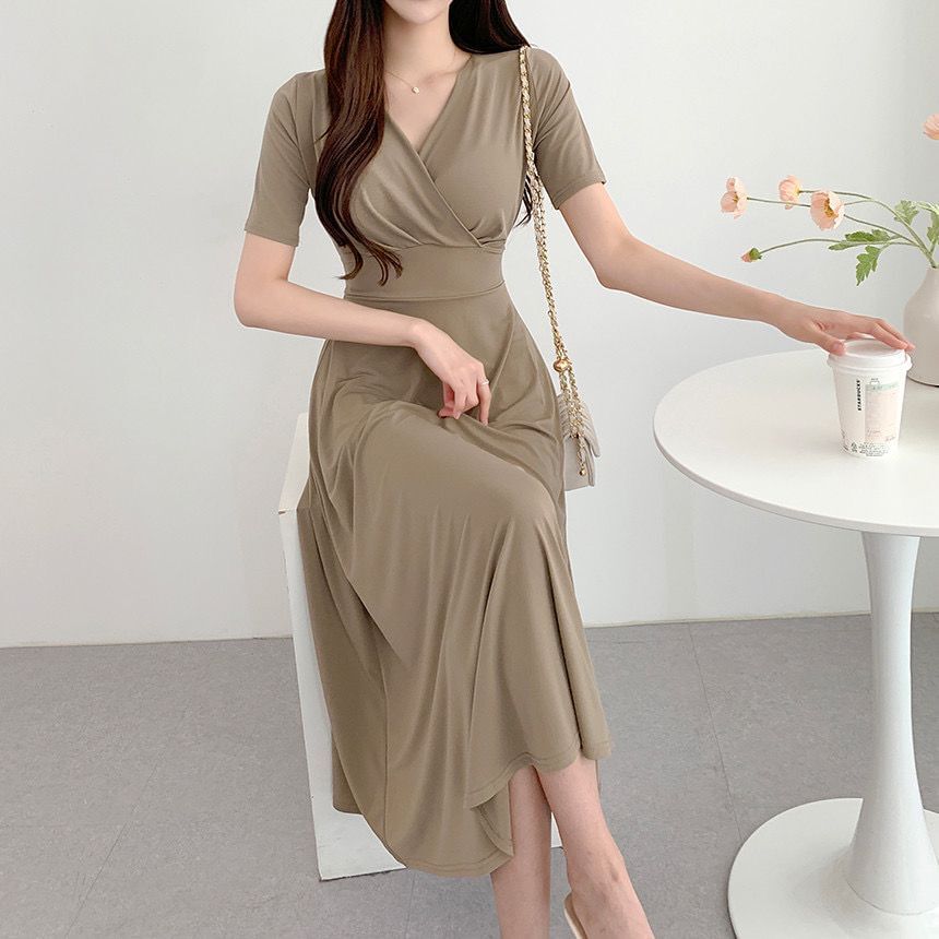 Short-Sleeve V-Neck Plain Maxi A-Line Dress