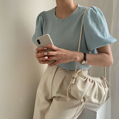 Kurzärmliges Rundhals-Strickoberteil in Uni